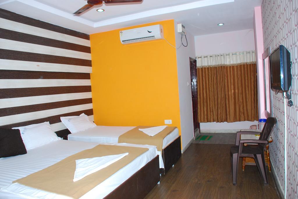 Jayalakshmi Residency Hotel Tirupati Habitación foto