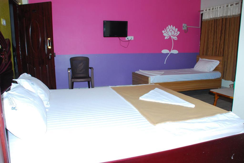 Jayalakshmi Residency Hotel Tirupati Habitación foto